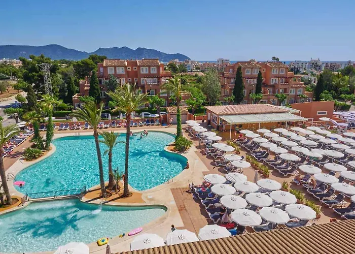 Aparthotel Ciudad Laurel Cala Millor 